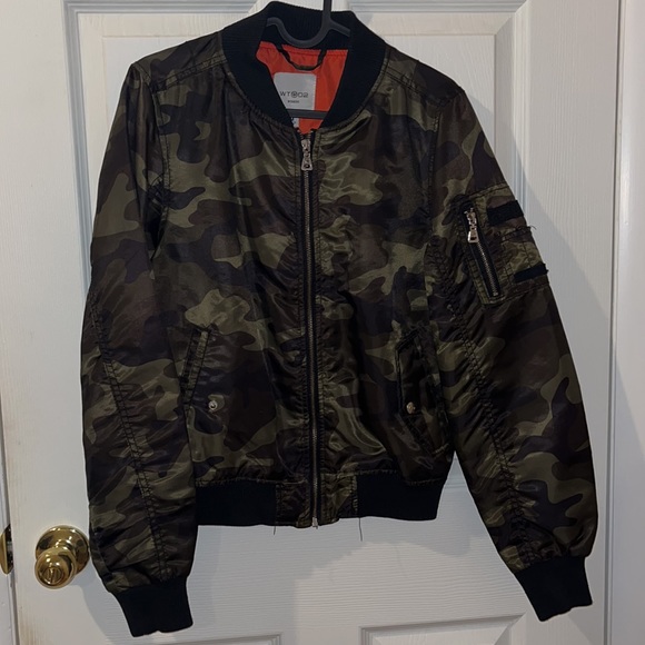 Army Bomber Jacket - Picture 2 of 4